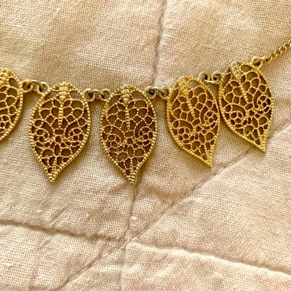 Gold Leaf Filigree Necklace